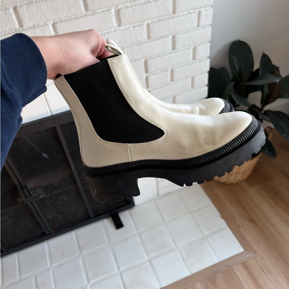 BCBGeneration elegant ankle